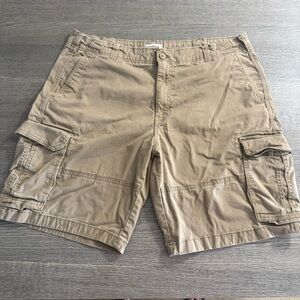 Goodfellow & Co Cargo Shorts Men’s Size 42 Tan